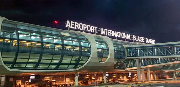 Accueil à l'aéroport